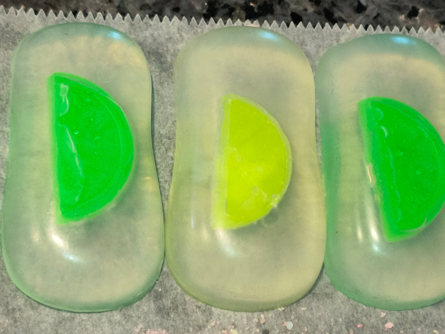 Lemon Slices Soap Bar With Loofah Soap Bag