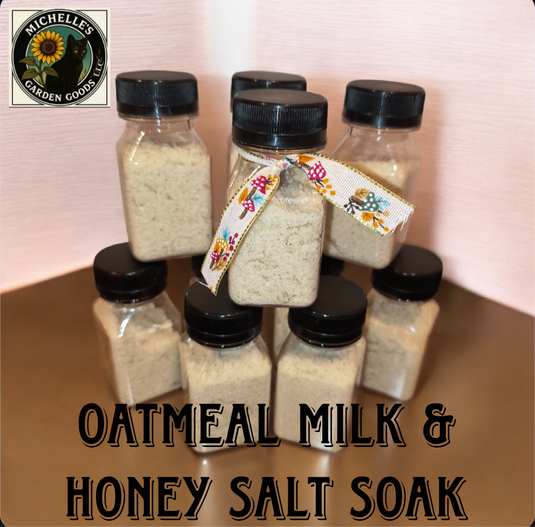 Oatmeal Milk &amp; Honey Salt Bath Soak

So many great ingredients for your skin.

Salts to help aches and pains. Goat Milk, Oatmeal and Honey powder to soften the skin.

If you have any allergies to honey, please don't use.

Always test a patch of skin prior to use.

Ingredients: Baking Soda, Goats Milk Powder, Citric Acid, Epsom Salt, Himalayan Salt, Honey Powder, Sunflower oil, Cream of Tartar, SLSA, Colloidal Oatmeal Powder, Kaolin Clay, Arrowroot Powder, Polysorbate 80, Vitamin 