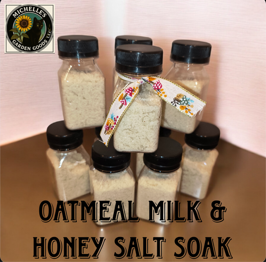 Oatmeal Milk &amp; Honey Salt Bath Soak

So many great ingredients for your skin.

Salts to help aches and pains. Goat Milk, Oatmeal and Honey powder to soften the skin.

If you have any allergies to honey, please don't use.

Always test a patch of skin prior to use.

Ingredients: Baking Soda, Goats Milk Powder, Citric Acid, Epsom Salt, Himalayan Salt, Honey Powder, Sunflower oil, Cream of Tartar, SLSA, Colloidal Oatmeal Powder, Kaolin Clay, Arrowroot Powder, Polysorbate 80, Vitamin 