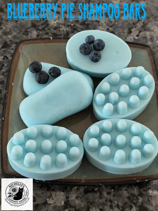 Ingredients: Sunflower petals infused with Sunflower oil. Shea Butter. Cocoa Butter. Blueberry Pie Fragrance. Blue Mica Powder.
Dimensions 3.5" x 2.5" x 1". Weight 4 Oz.
