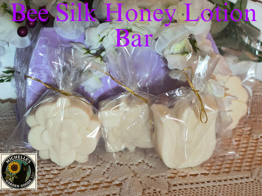 These lotion Bars active by heat. Once you put them in your hand these wonderful oils will start to disperse over the areas that you cover. All natural ingredients to make your skin feel magnificent.&nbsp;

Keep in a nice cool area out of the sun.

Ingredients: Shea Butter, Beeswax, Coconut oil, Vitamin E with A Splash of Honey Fragrance.

Dimensions H 2.5" x L 3" x W 1". Weight 2.30 Oz.