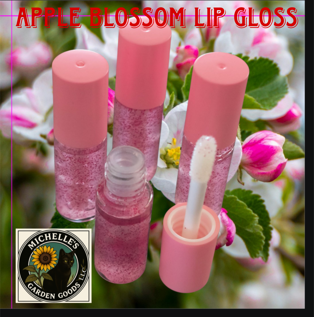 Apple Blossom Lip Gloss&nbsp;

Very Moisturizing&nbsp;

Ingredients: Huile Mineral, Polyisobutene, Octyldodecanol, Diisostearyl Malate, Petrolatum, Silica Silylate, Hydrogenated Styrene/Isoprene Copolymer, Glitter/Shimmer Agent, Apple "Safe for Lips" Flavor.

0.11 Oz. 3.12 Grams