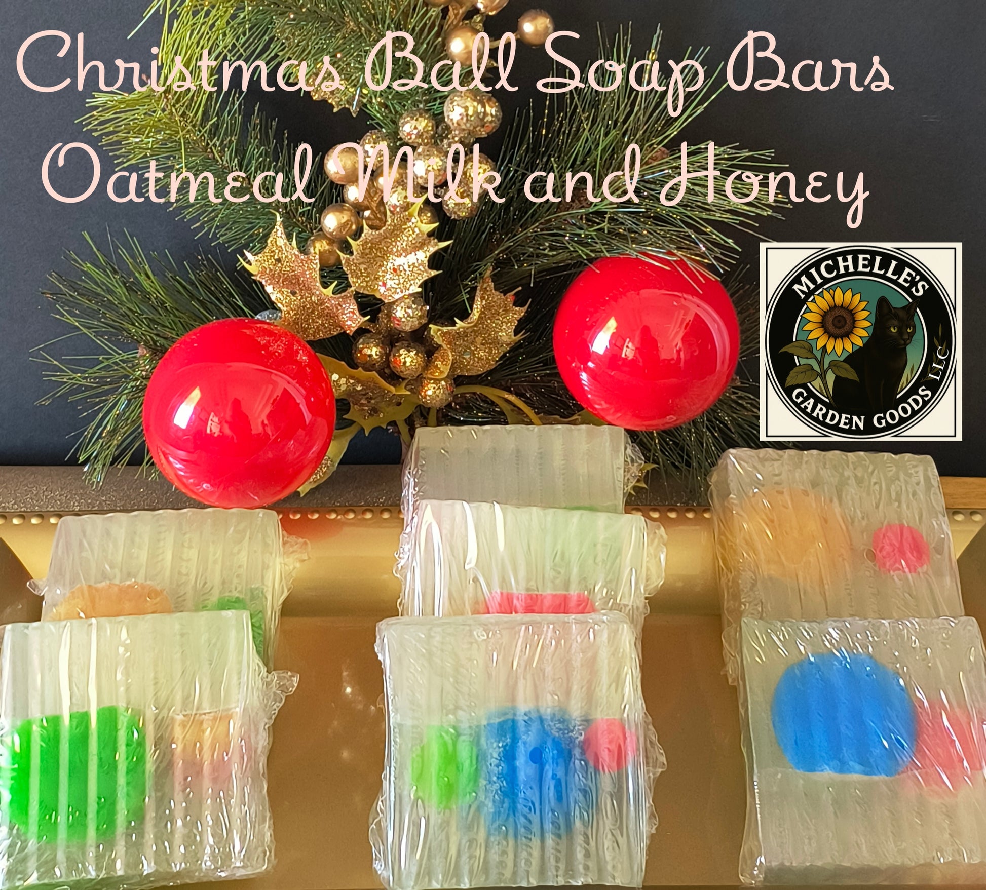 These Oatmeal Milk and Honey Soap Bars are a very gentle fragrance and lathers very well.&nbsp;

Including a Loofah Soap Bag&nbsp;

Ingredients: Jojoba Soap Base, Almond Oil, Oatmeal Milk and Honey Fragrance, Red, Green, Blue, Gold Mica Powder.
4.80 Oz