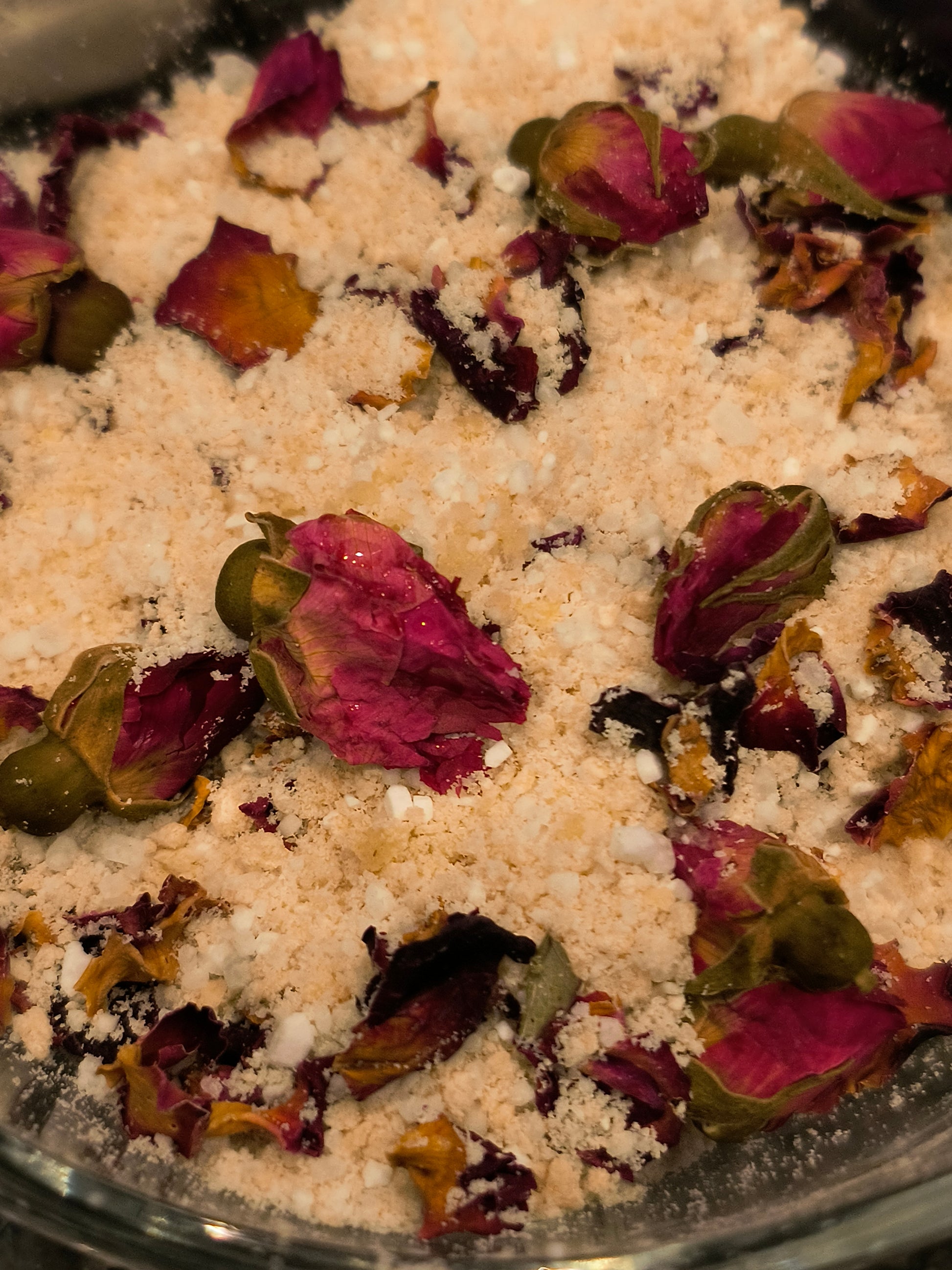 Lavender Milk Bath with Muslin Bag 

Feel like Cleopatra herself with this wonderful soak. Ingredients to help your aches and pains like Magnesium Flakes and Salts, ingredients to Moisturize Your Skin like Jojoba oil, Lavender scent to calm the senses. 

Add to the Muslin Bag then to the bath. Empty Muslin Bag after use and wash with Soap and Water. Or add directly to the bath and use a hand held strainer to get all the flowers out before draining so you don't clog your drain.

Ingredients: Epsom salt, Magn